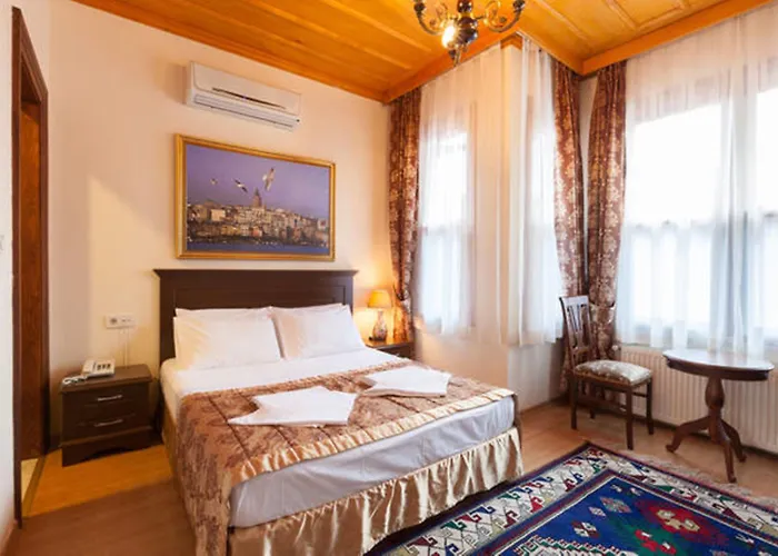 Emirhan Hotel, Sultanahmet Alojamento de Acomodação e Pequeno-almoço