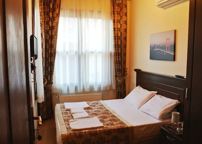 Alojamento de Acomodação e Pequeno-almoço Emirhan Hotel, Sultanahmet 4*