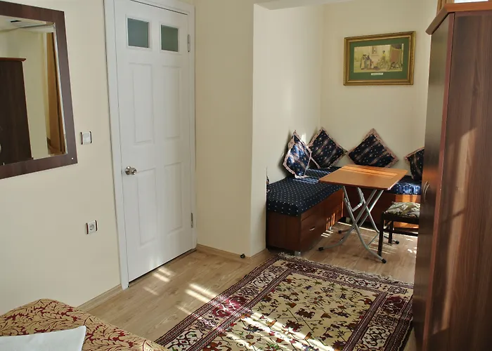 Emirhan Hotel, Sultanahmet Alojamento de Acomodação e Pequeno-almoço 4*