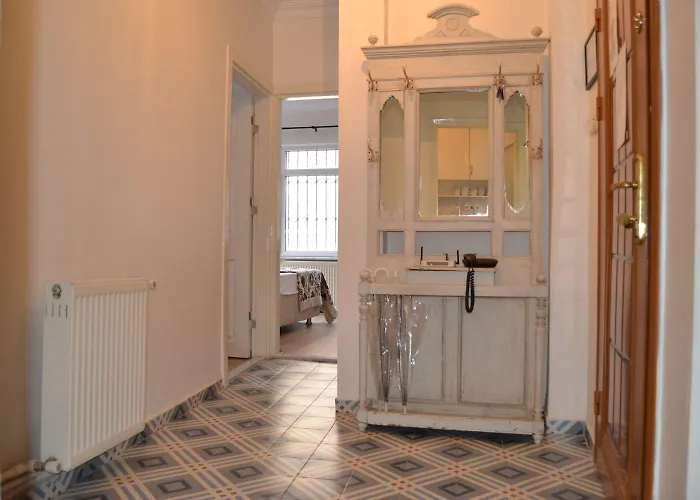 Alojamento de Acomodação e Pequeno-almoço Emirhan Hotel, Sultanahmet 4*