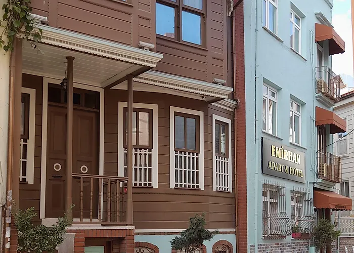 Emirhan Hotel, Sultanahmet Alojamento de Acomodação e Pequeno-almoço 4*