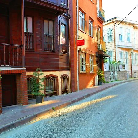 Emirhan Hotel, Sultanahmet לינה וארוחת בוקר 4*