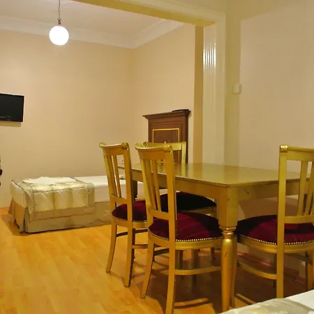 Emirhan Hotel, Sultanahmet לינה וארוחת בוקר 4*