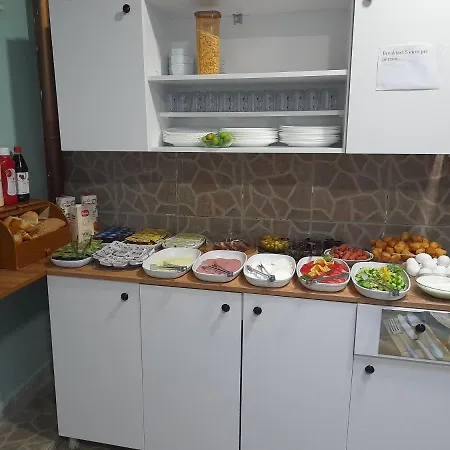 Emirhan Hotel, Sultanahmet Bed and Breakfast 3*