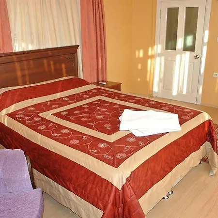 Emirhan Hotel, Sultanahmet Bed and Breakfast